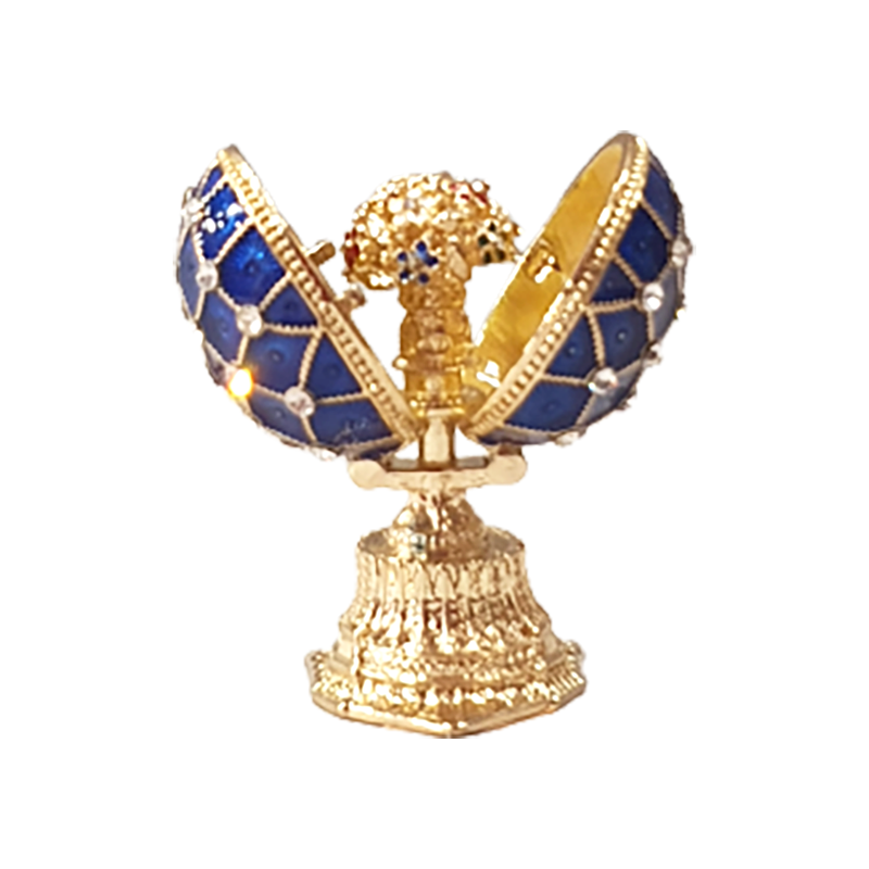 Oeuf de Fabergé avec des fleurs