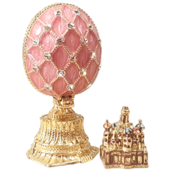 Oeuf de Fabergé avec une église