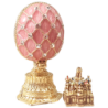 Oeuf de Fabergé avec une église