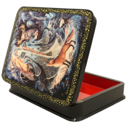 Boite laquée Holouy " Fille de la neige ".