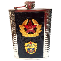 Flasque russe pour randonnée.