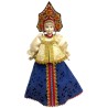 Poupée folklorique  en porcelaine  géante à suspendre de Saint Pétersbourg.