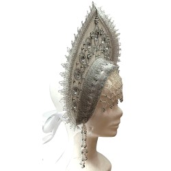 Coiffe russe Kokochnik "Angelina".