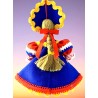 CADEAU DE NOËL . Décoration de sapin. Figurine russe à suspendre " Poupée en tenue folklorique russe ".